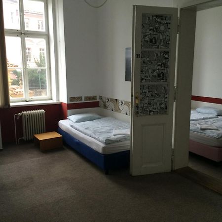 Charles Square Hostel Prague Room photo