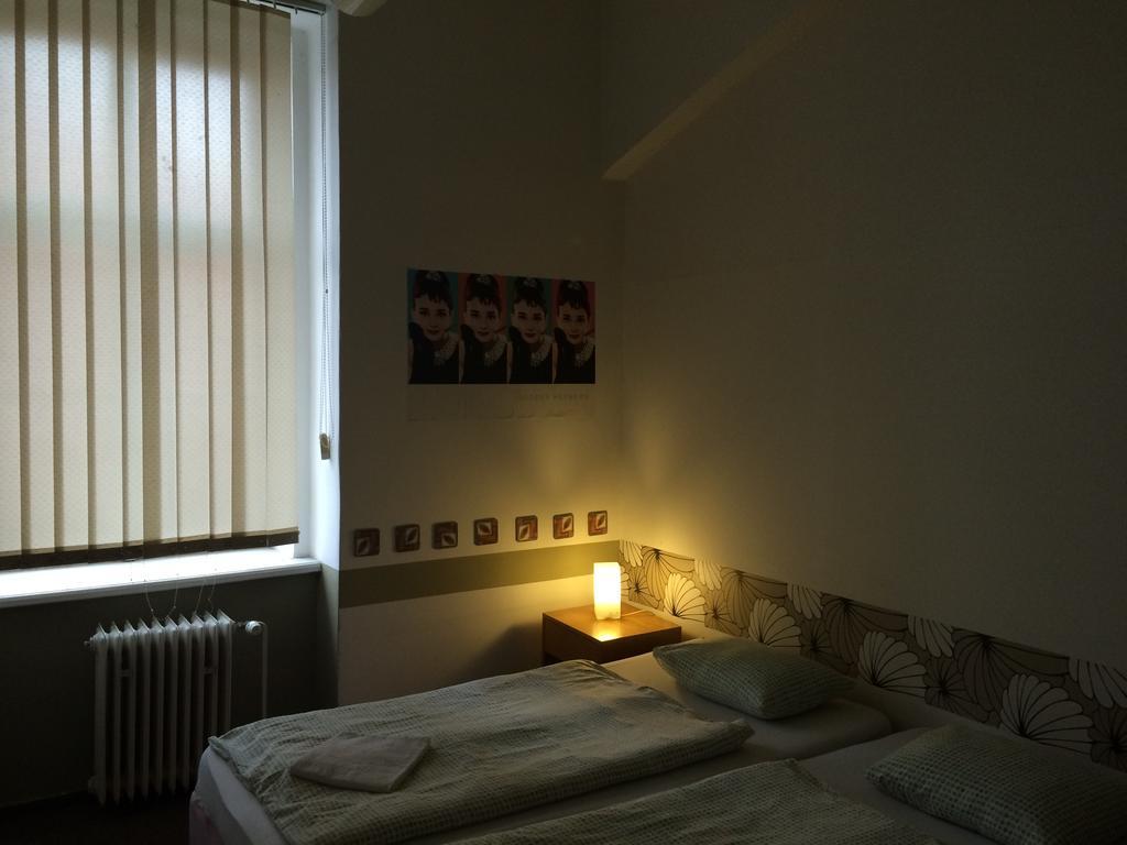 Charles Square Hostel Prague Exterior photo