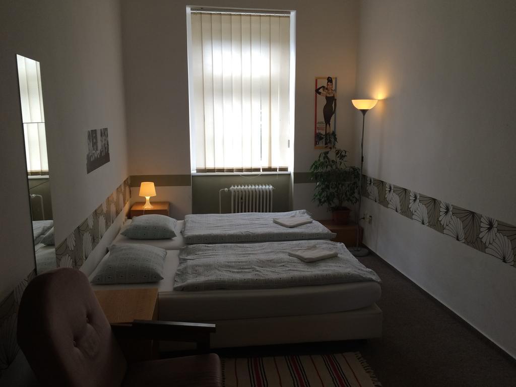 Charles Square Hostel Prague Exterior photo