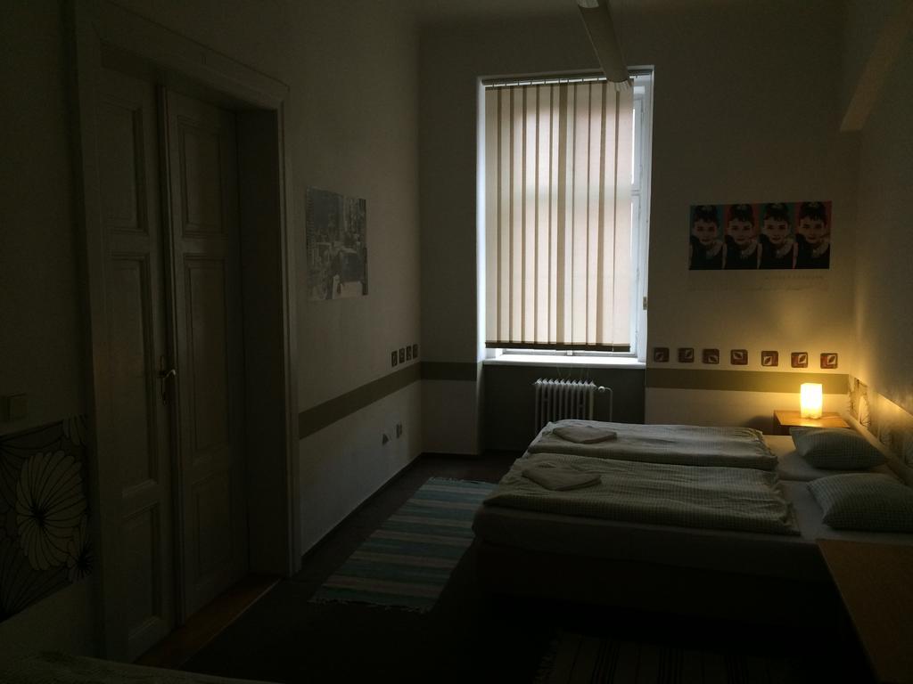 Charles Square Hostel Prague Exterior photo