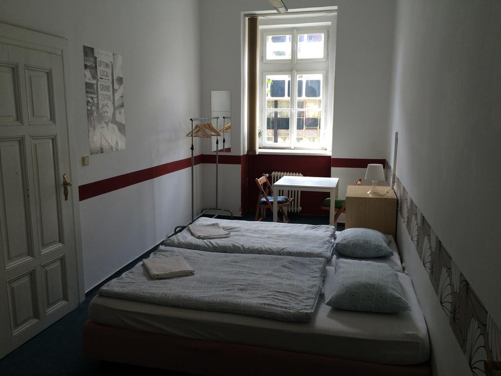 Charles Square Hostel Prague Exterior photo