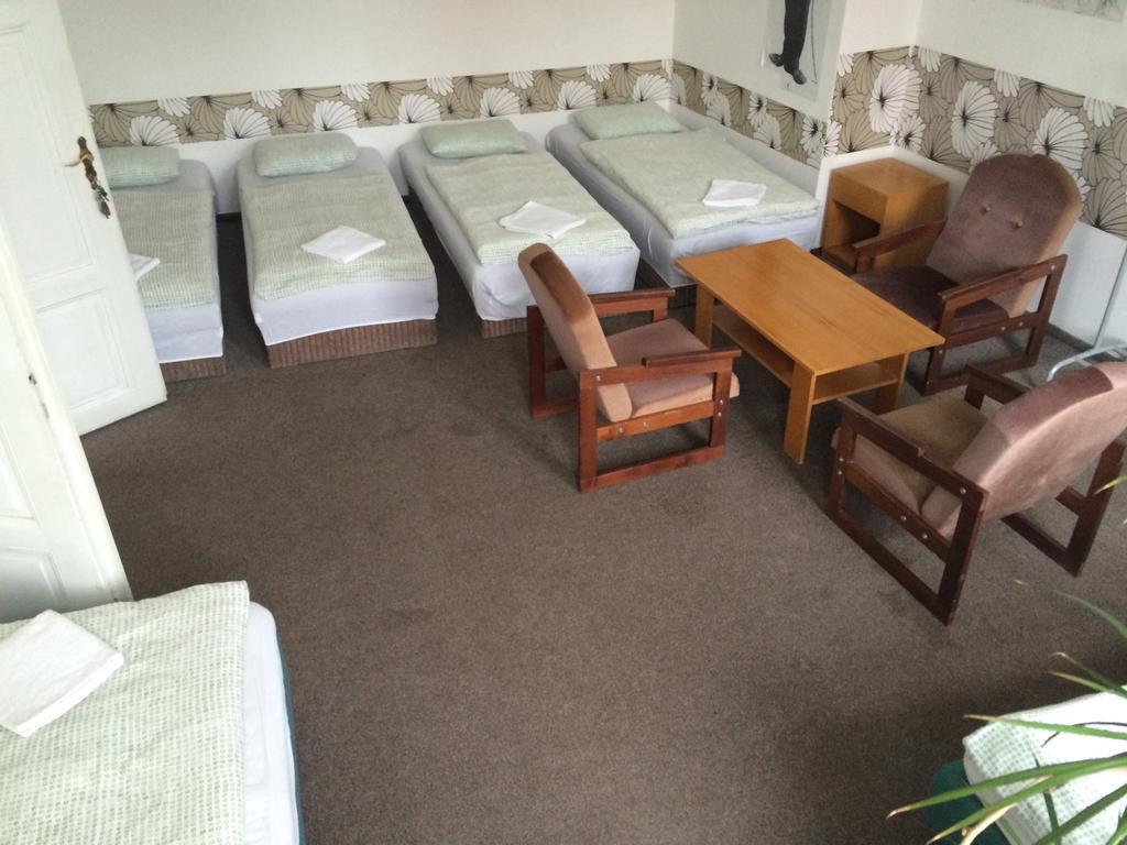 Charles Square Hostel Prague Room photo