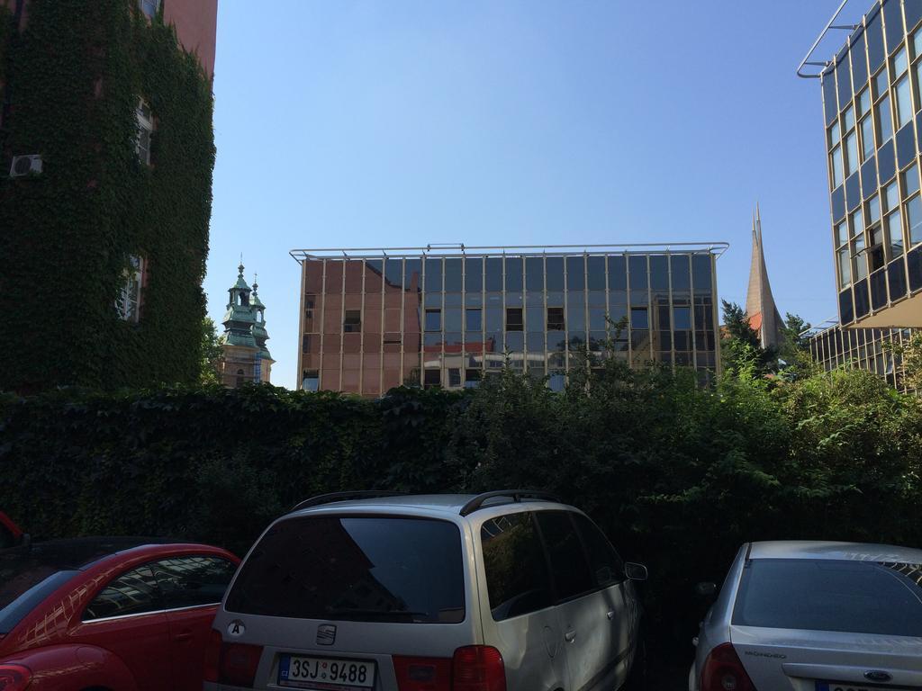 Charles Square Hostel Prague Exterior photo