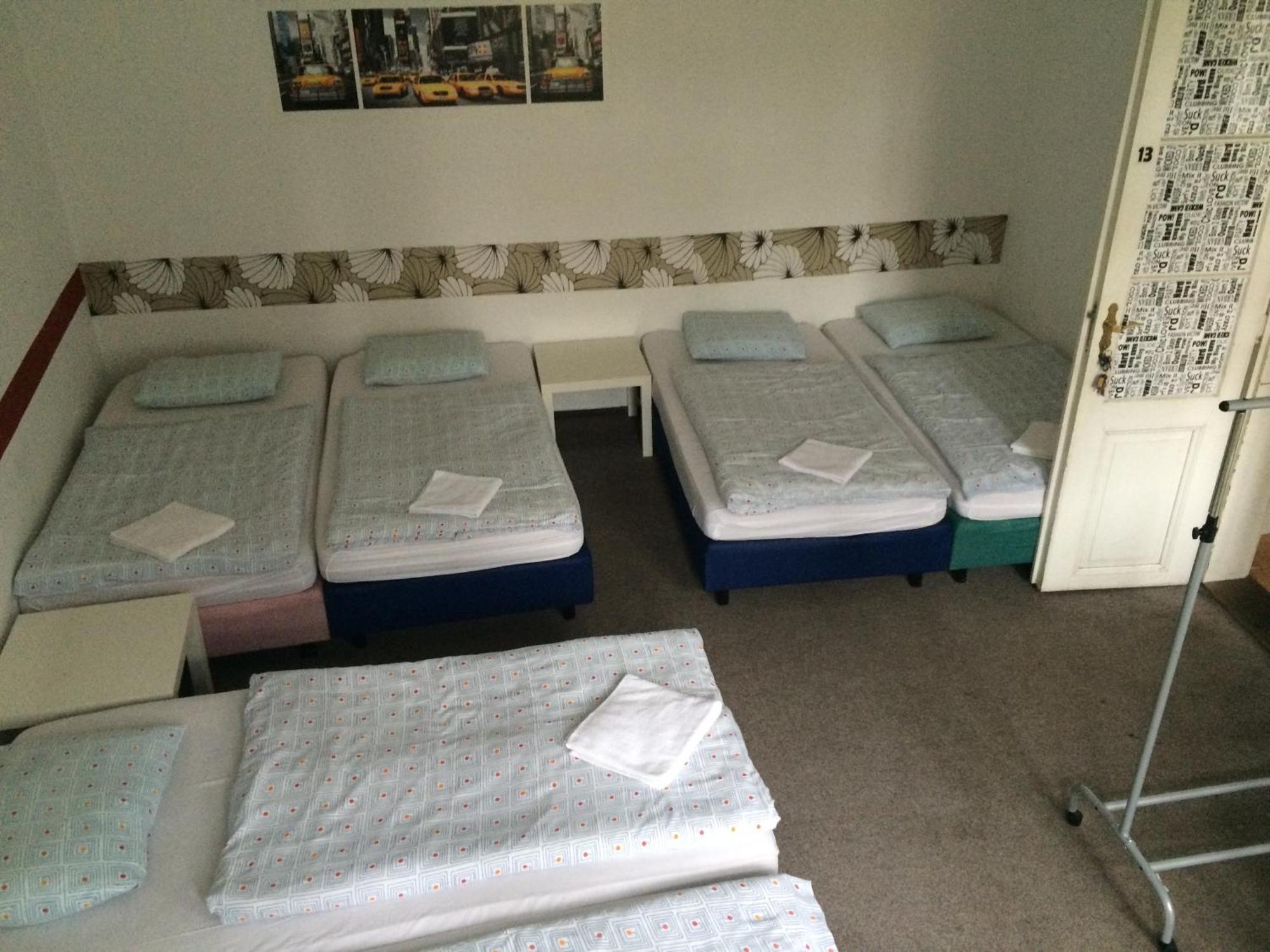 Charles Square Hostel Prague Room photo