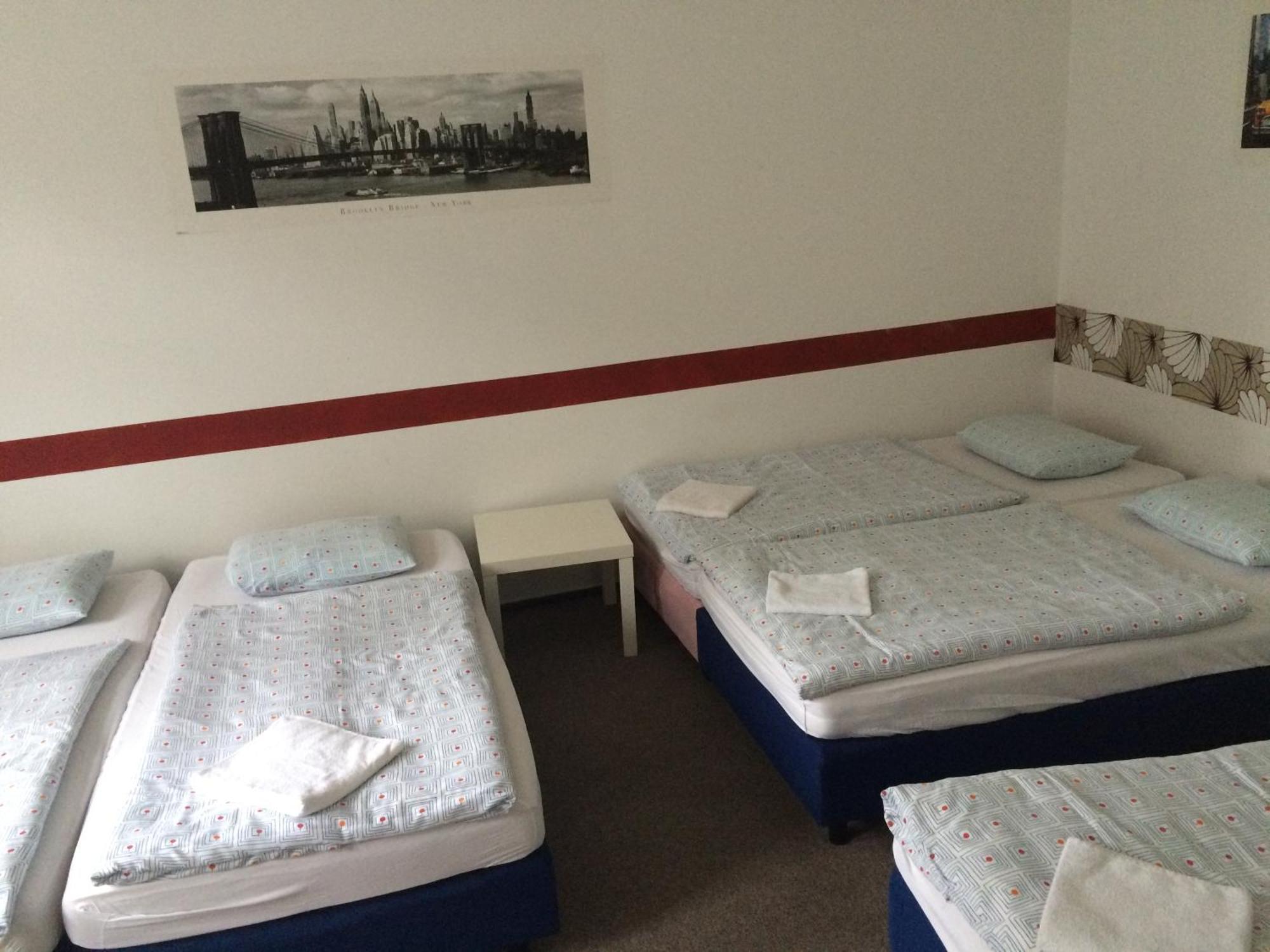 Charles Square Hostel Prague Room photo