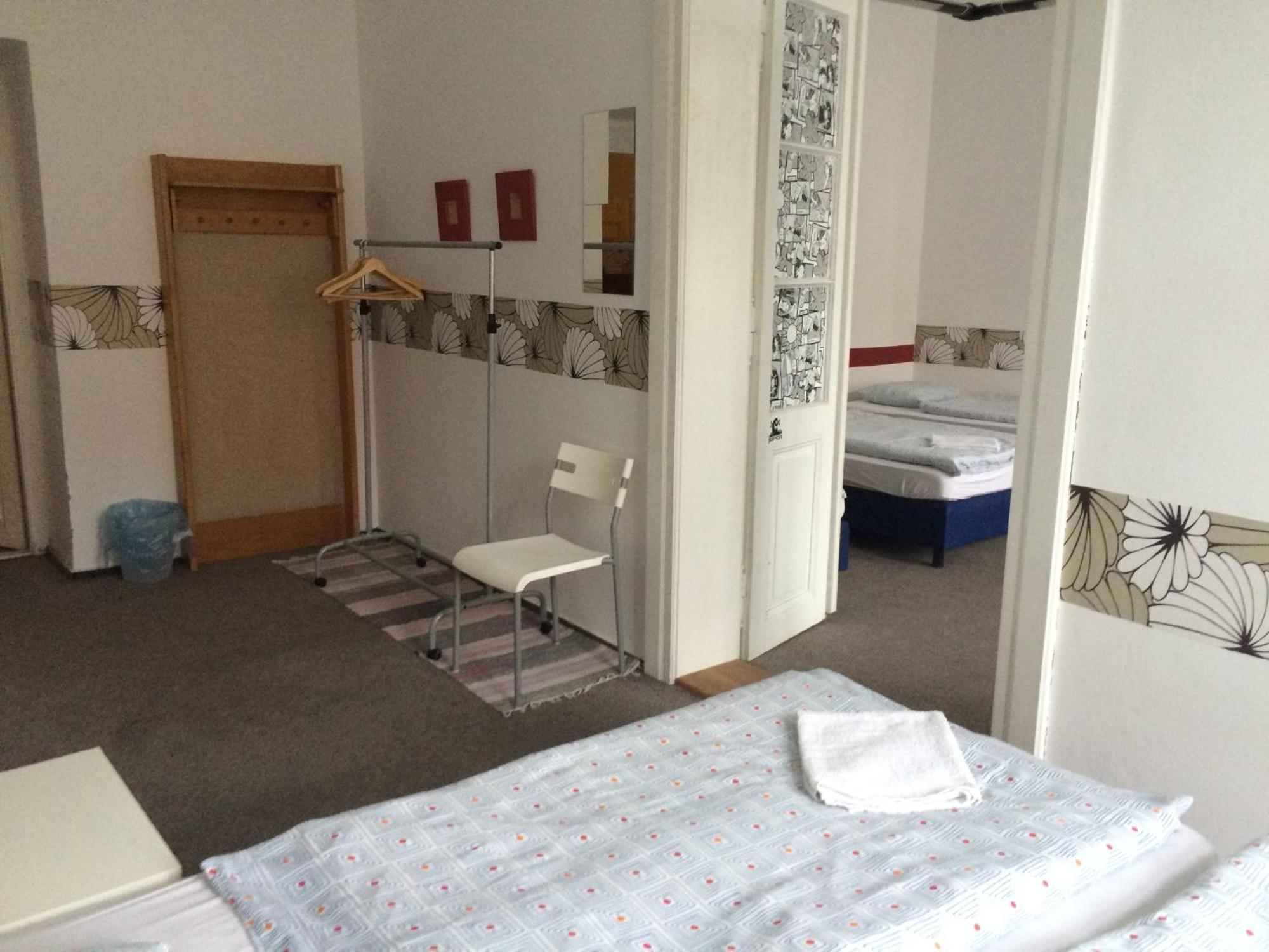 Charles Square Hostel Prague Room photo